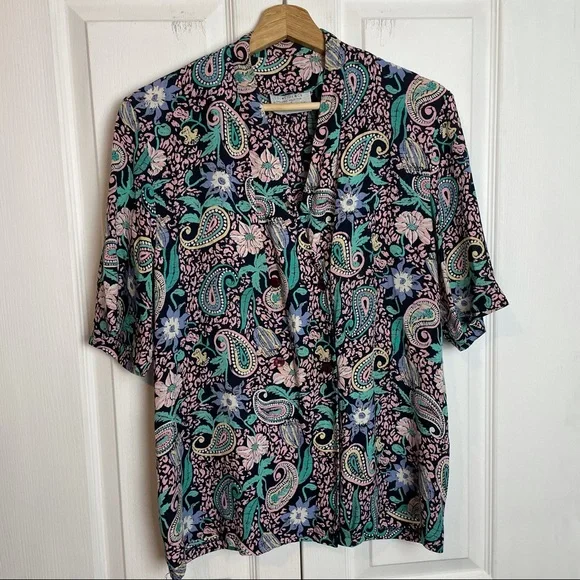 Double Breasted Retro Patterned Blouse - Picture 5 of 10